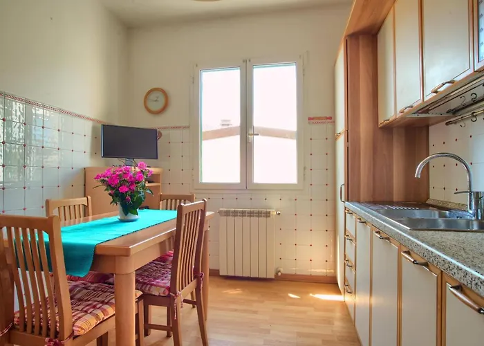 Сasa de vacaciones Casa Con Giardino, Garage, Wi-fi, 2 Bagni E Ac In Da Letto