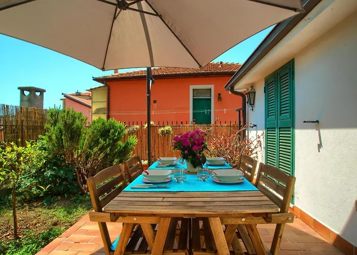 Сasa de vacaciones Casa Con Giardino, Garage, Wi-fi, 2 Bagni E Ac In Da Letto Imperia