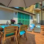 Casa Con Giardino, Garage, Wi-fi, 2 Bagni E Ac In Da Letto *