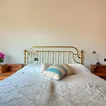 Casa Con Giardino, Garage, Wi-fi, 2 Bagni E Ac In Da Letto بيت للعطل